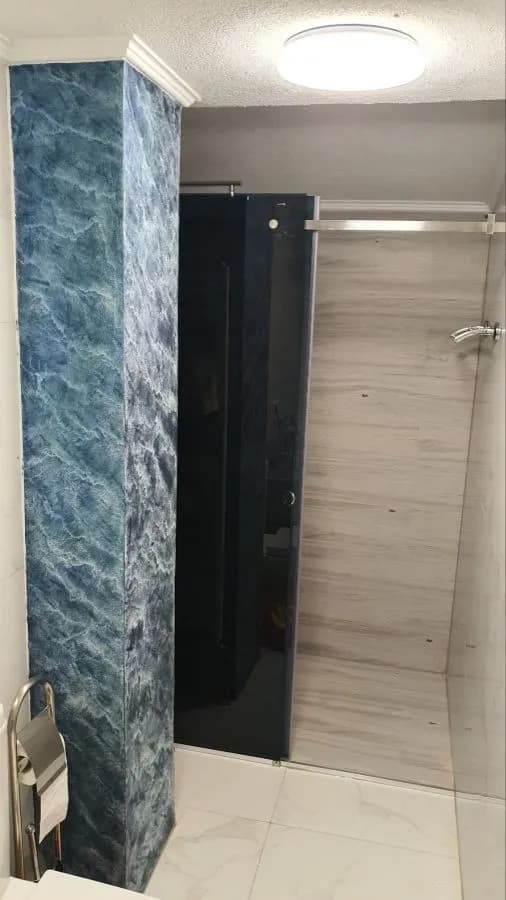 Tuš kabina sa dekorativnim štampanim staklenim panelima, dekor staklo sa motivom, izrada StakloDom