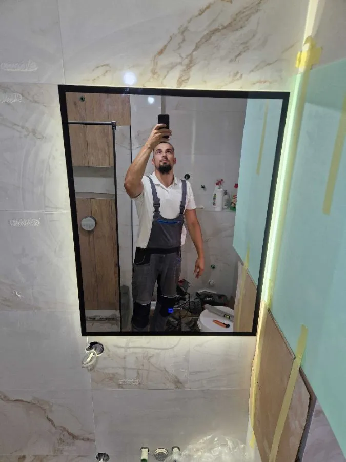 Walk-in tuš kabina po mjeri, fiksna staklena stjenka, prozirno kaljeno staklo, izrada StakloDom